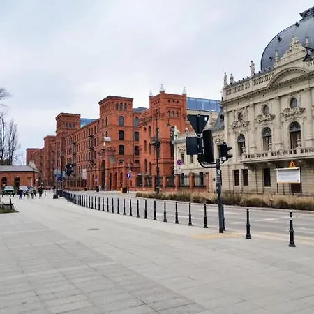 Manu Park Parking Gratis Obok Manufaktura 아파트 *