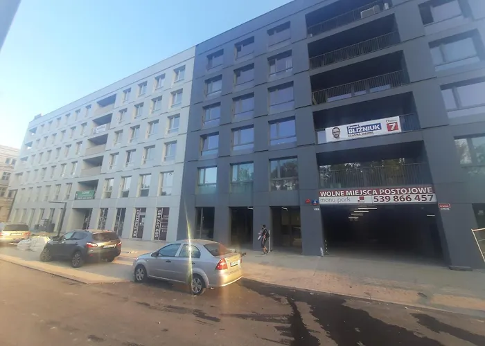 Manu Park Parking Gratis Obok Manufaktura *