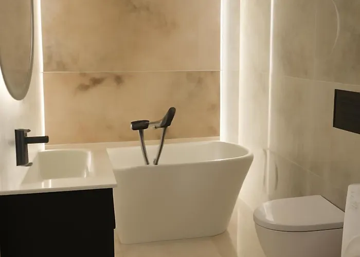 Manu Park Parking Gratis Obok Manufaktura * وودج